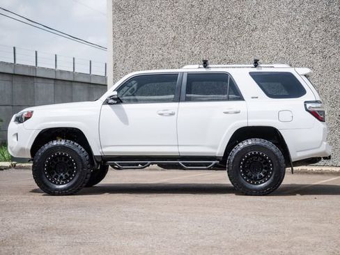 Used 2016 Toyota 4Runner SR5 Premium AWD/4WD image 31