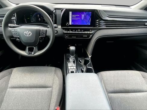 Used 2025 Toyota Camry LE FWD image 14