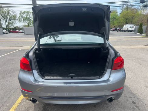 Used 2019 BMW 530e xDrive w/ Convenience Package AWD/4WD image 9