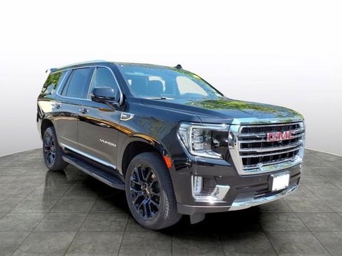Used 2023 GMC Yukon SLT w/ SLT Premium Package AWD/4WD image 1