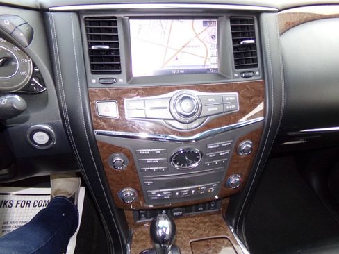 Used 2015 INFINITI QX80 4WD w/ Driver's Assistance Package image 52