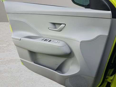 New 2026 Hyundai Kona SE image 16