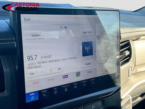 Used 2024 Ford Expedition Max XLT image 19