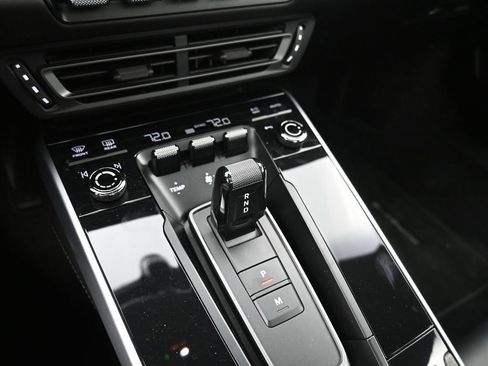 Certified 2020 Porsche 911 Carrera 4S AWD/4WD image 22