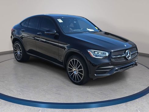 Used 2020 Mercedes-Benz GLC 300 4MATIC Coupe image 3