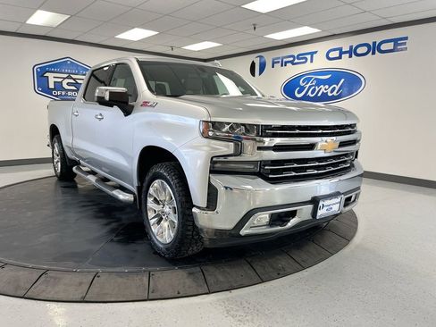 Used 2020 Chevrolet Silverado 1500 LTZ AWD/4WD image 2