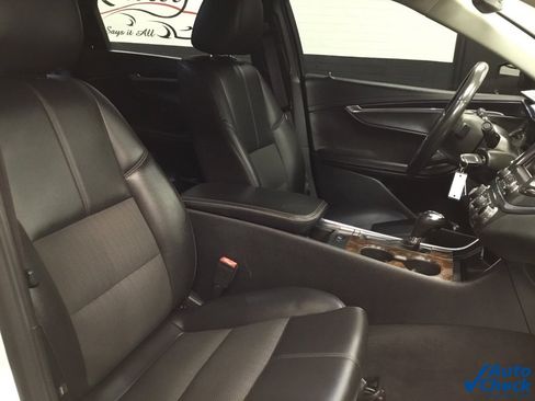 Used 2016 Chevrolet Impala LT w/ Convenience Package image 35