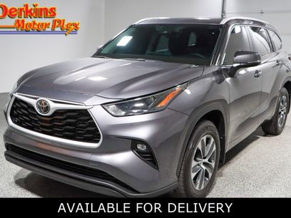 Used 2024 Toyota Highlander XLE