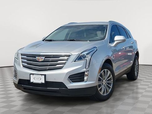 Used 2017 Cadillac XT5 Luxury w/ Driver Awareness Package AWD/4WD image 1