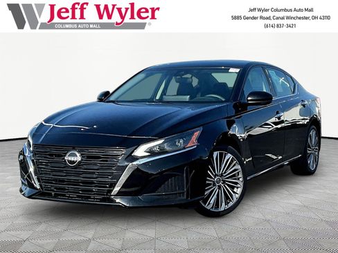Used 2023 Nissan Altima 2.5 SL AWD/4WD image 1