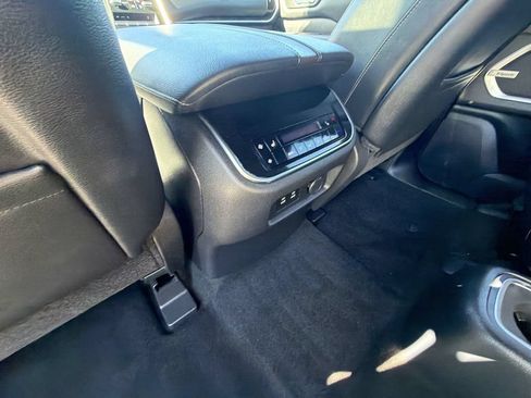 Certified 2025 Nissan Armada Platinum Reserve AWD/4WD image 23