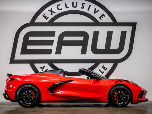 Used 2023 Chevrolet Corvette Stingray Premium Conv w/ Z51 Performance Package RWD image 8