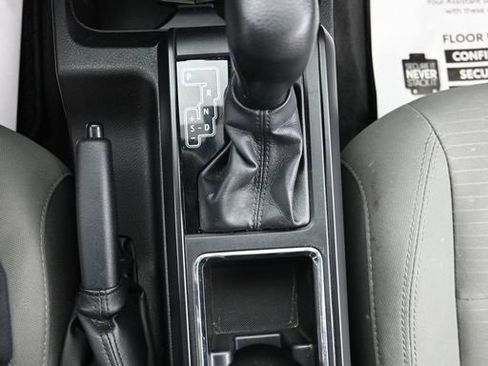 Used 2016 Toyota Tacoma SR image 26