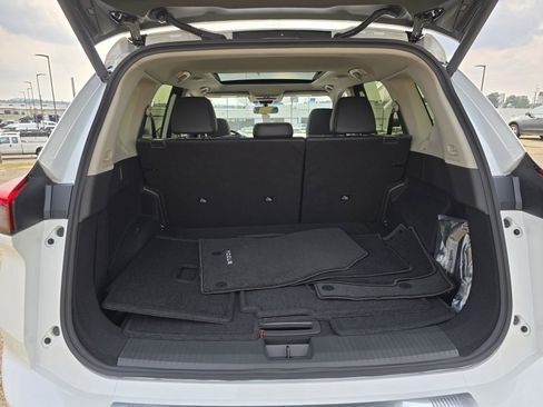 New 2026 Nissan Rogue SV w/ SV Premium Package image 11