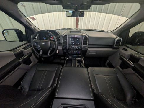 Used 2017 Ford F150 XLT w/ Equipment Group 302A Luxury AWD/4WD image 5