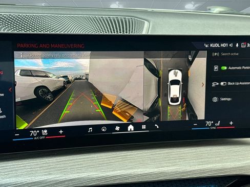 Used 2025 BMW i4 eDrive40 w/ Premium Package image 24