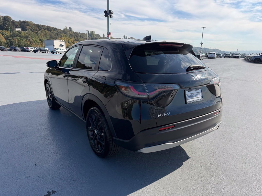 Certified 2024 Honda HR-V Sport image 9