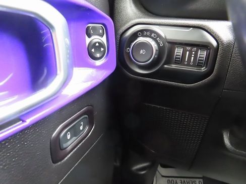 Used 2020 Jeep Wrangler Unlimited Sahara w/ Cold Weather Group image 30