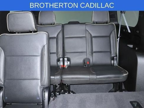Used 2023 GMC Yukon XL SLT AWD/4WD image 31