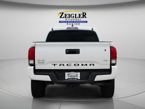 Used 2023 Toyota Tacoma SR AWD/4WD image 6