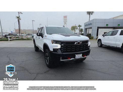 Used 2024 Chevrolet Silverado 1500 ZR2 w/ Technology Package image 3