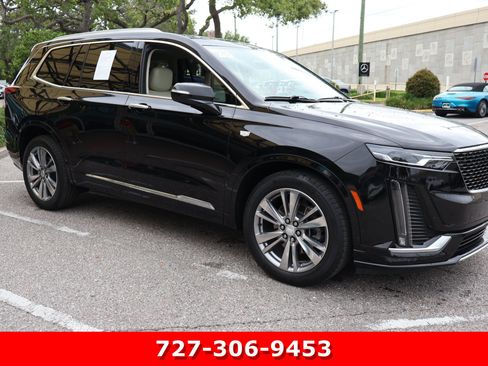 Used 2023 Cadillac XT6 Premium Luxury FWD image 12
