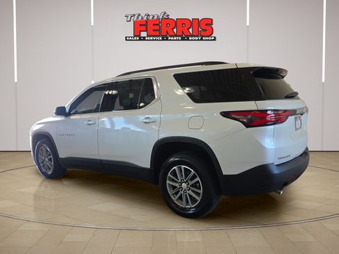 Used 2023 Chevrolet Traverse LT FWD image 7