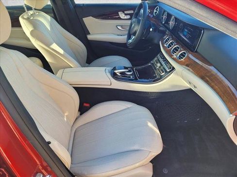 Used 2017 Mercedes-Benz E 300 E 300 Luxury image 22