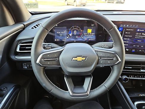New 2026 Chevrolet Traverse LT AWD/4WD image 17