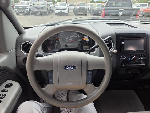 Used 2005 Ford F150 XLT AWD/4WD image 6