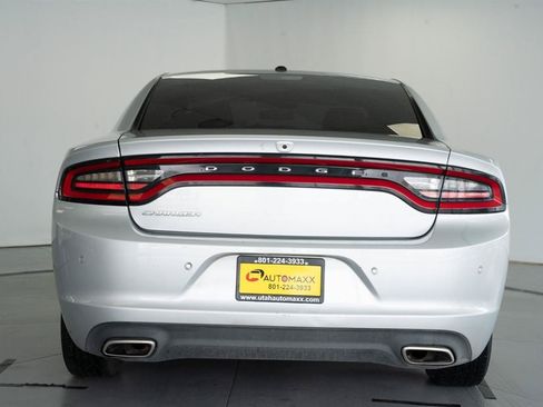 Used 2022 Dodge Charger SXT RWD image 7