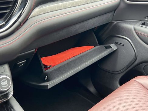 Used 2025 Dodge Durango R/T image 11