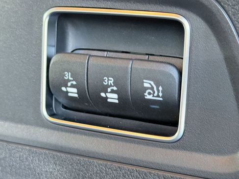 New 2026 Mercedes-Benz GLS 450 4MATIC image 35