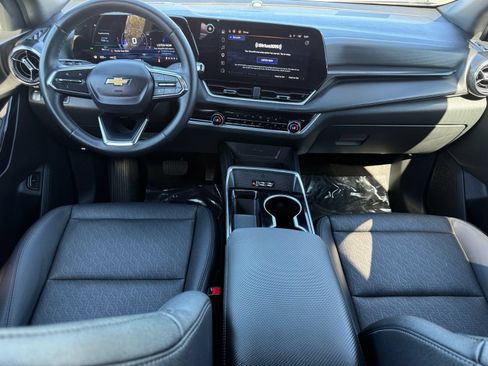 Used 2025 Chevrolet Equinox LT w/ Convenience Package II AWD/4WD image 23