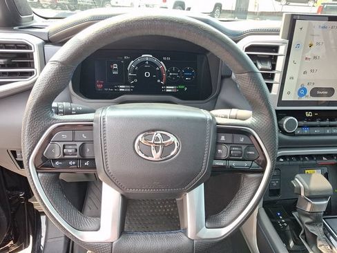 Used 2023 Toyota Tundra Platinum AWD/4WD image 17