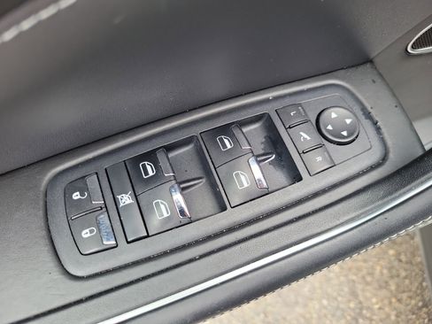 Used 2023 Maserati Levante GT image 17