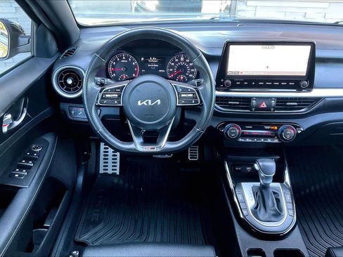 Used 2023 Kia Forte GT-Line w/ GT-Line Premium Package FWD image 8
