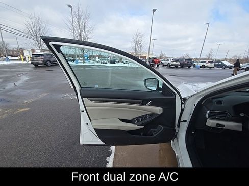 Used 2018 Honda Accord EX image 13