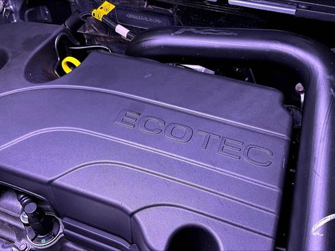 Used 2024 Chevrolet Equinox LT image 30