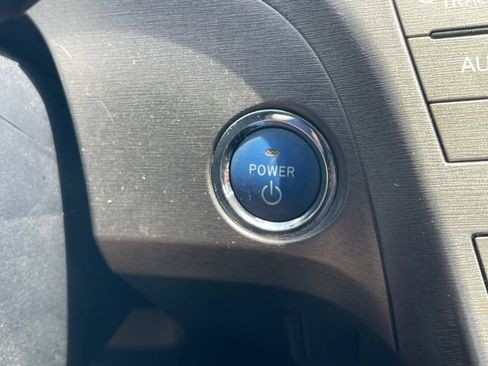 Used 2015 Toyota Prius Four FWD image 24