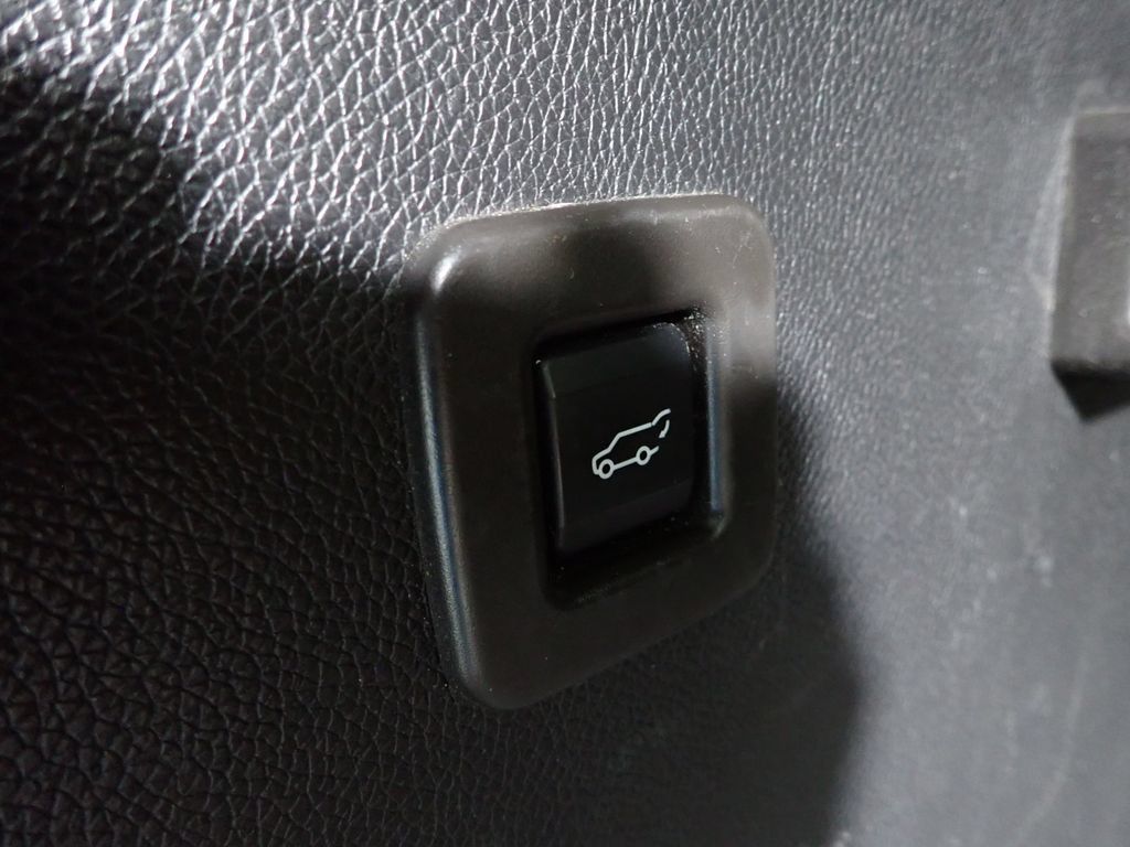 Used 2012 Ford Expedition Max Limited AWD/4WD image 12