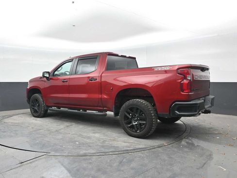 Used 2024 Chevrolet Silverado 1500 LT Trail Boss w/ LPO, Dark Essentials Package AWD/4WD image 2