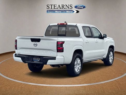 Used 2022 Nissan Frontier SV AWD/4WD image 16