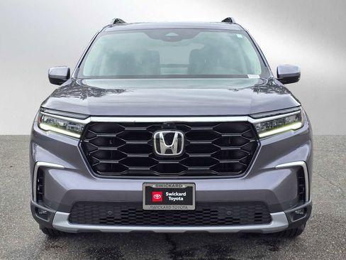 Used 2025 Honda Pilot Elite image 4