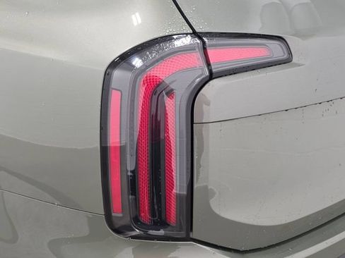 Used 2024 Kia Telluride SX Prestige X-Pro AWD/4WD image 32