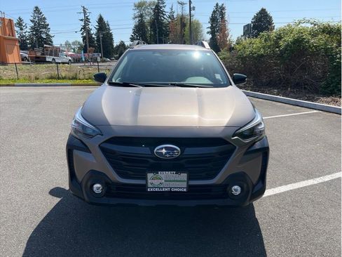 Used 2024 Subaru Outback Premium image 25