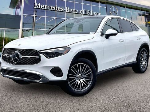 Certified 2026 Mercedes-Benz GLC 300 4MATIC image 9