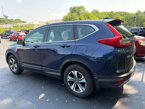 Used 2018 Honda CR-V LX image 2