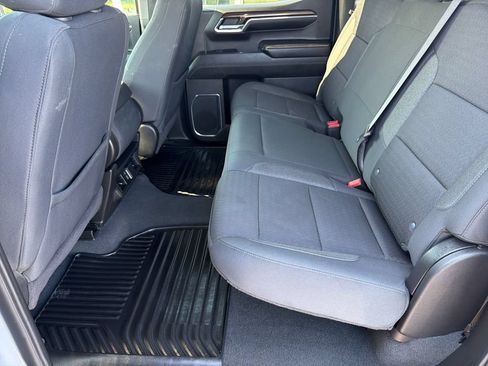 Used 2024 Chevrolet Silverado 1500 LT AWD/4WD image 29