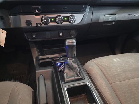 Used 2019 Toyota Tacoma SR w/ SX Package RWD image 17